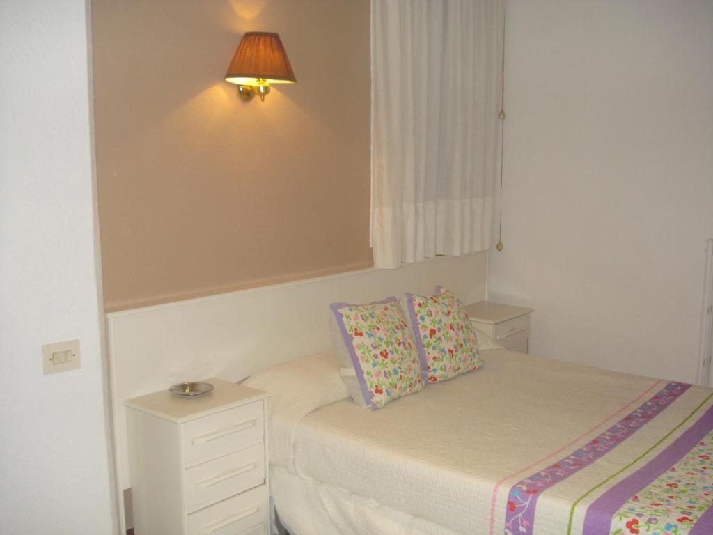 Hostel Central Saragoça Quarto foto